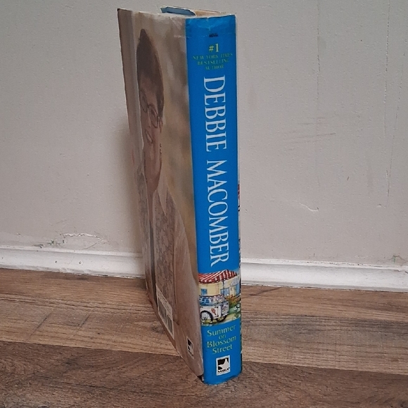 'Summer on Blossom Street' Coffee Table Book - White Cover - Picture 3 of 3